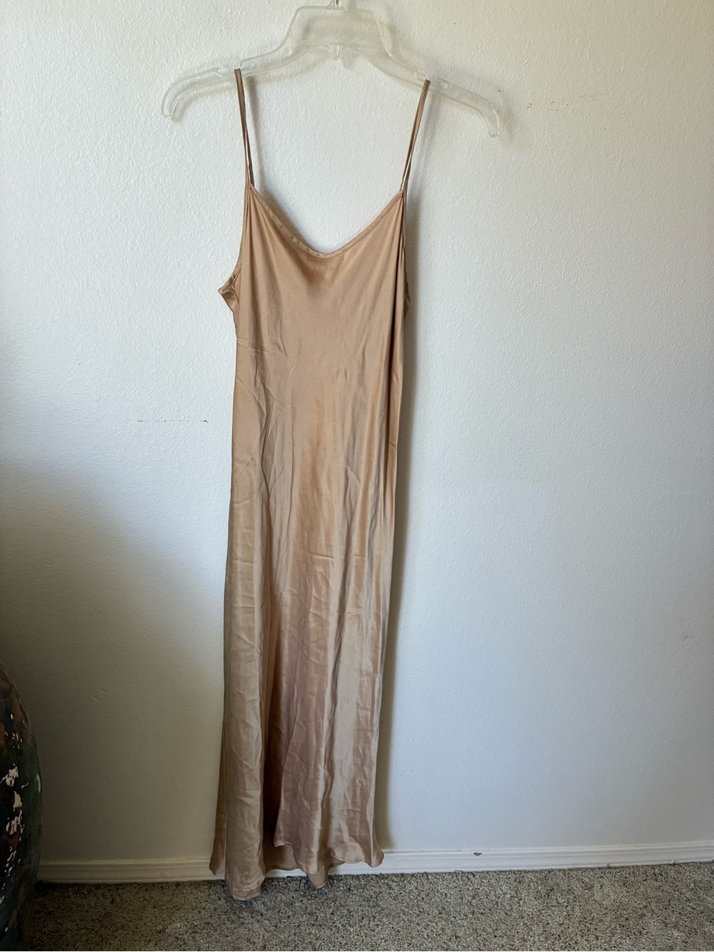 Lily Ashwell Women’s Gia Silk Satin Slip Dress Champagne Gold Midi Large
